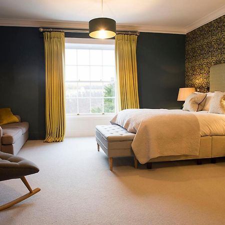 Purchases Restaurant & Accommodation Chichester Bagian luar foto