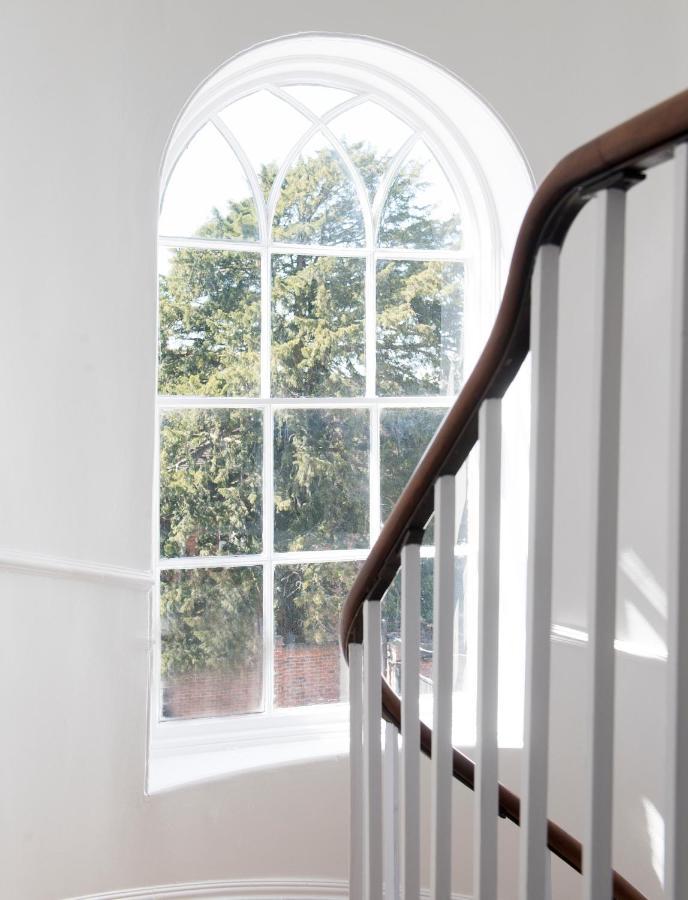 Purchases Restaurant & Accommodation Chichester Bagian luar foto